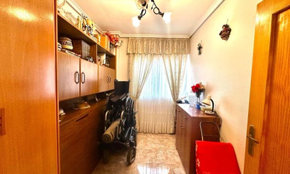 Resale - Apartment - Torrevieja - Playa del Cura