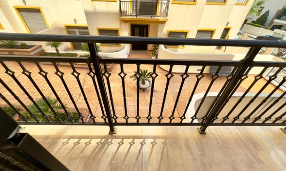 Resale - Apartment - Guardamar del Segura - Los secanos