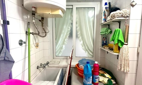 Resale - Apartment - Torrevieja - Centro