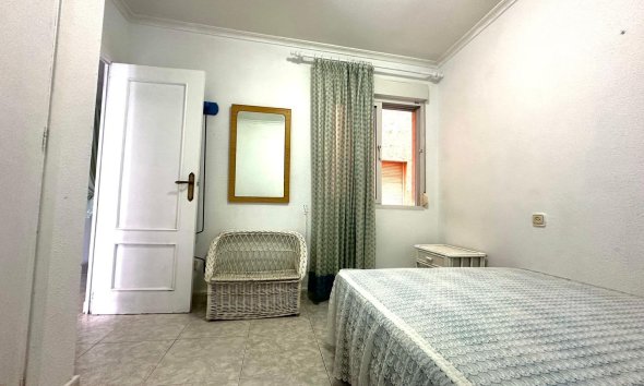 Resale - Apartment - Torrevieja - Centro