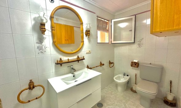 Resale - Apartment - Torrevieja - Centro