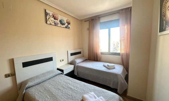 Resale - Apartament / Duplex - Torrevieja