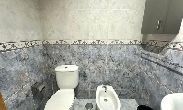 Resale - Apartament / Duplex - Torrevieja