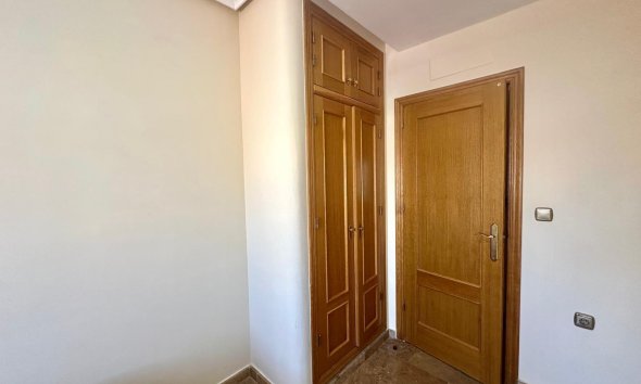 Resale - Apartament / Duplex - Torrevieja