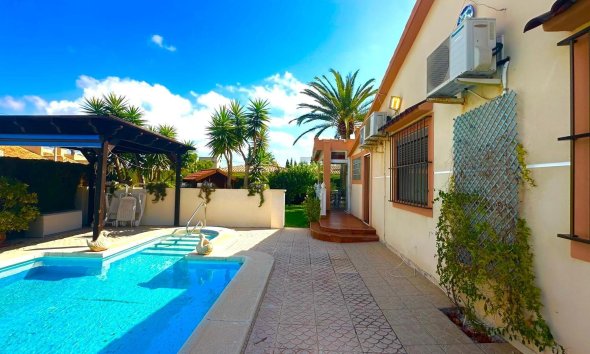 Resale - Villa - Orihuela Costa - Costa blanca