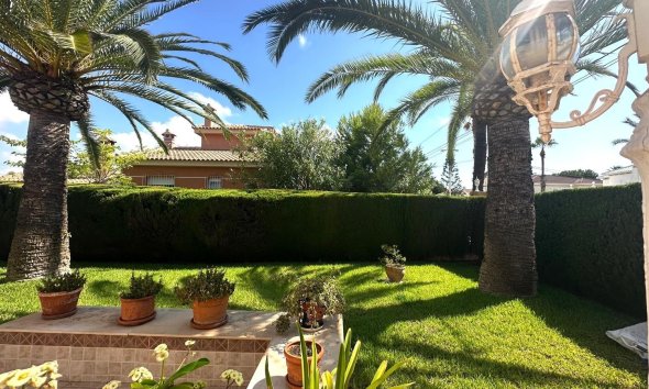 Resale - Villa - Orihuela Costa - Costa blanca