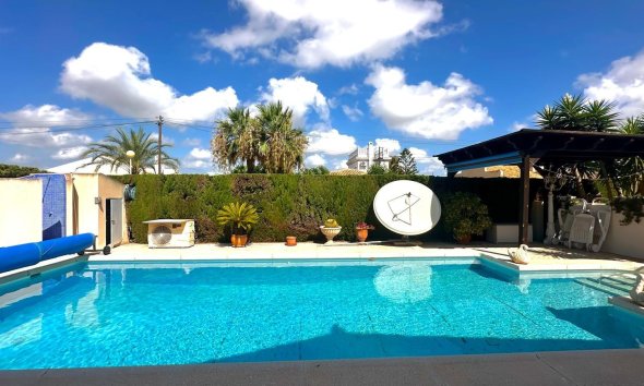 Resale - Villa - Orihuela Costa - Costa blanca