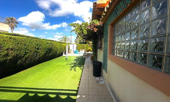 Resale - Villa - Orihuela Costa - Costa blanca