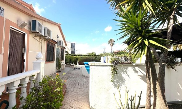 Resale - Villa - Orihuela Costa - Costa blanca