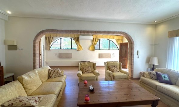 Resale - Villa - Orihuela Costa - Costa blanca