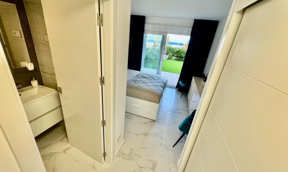 Resale - Apartment - Torrevieja - Punta Prima