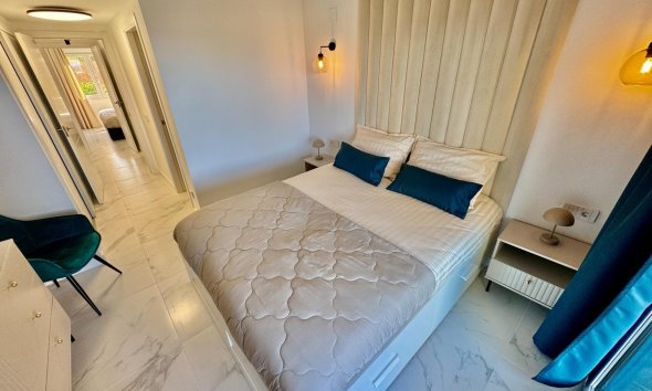 Resale - Apartment - Torrevieja - Punta Prima