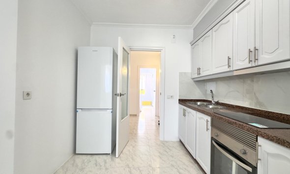 Resale - Apartment - Torrevieja - Estacion de autobuses