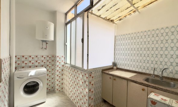 Resale - Apartment - Torrevieja - Estacion de autobuses