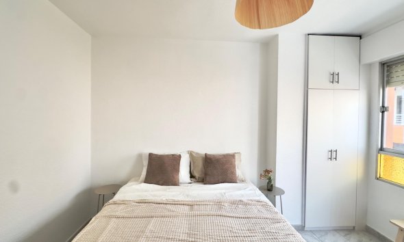 Resale - Apartment - Torrevieja - Estacion de autobuses