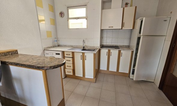 Resale - Apartment - Torrevieja - Centro