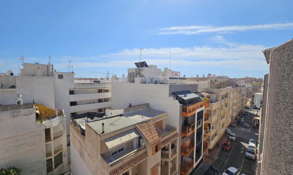 Resale - Apartment - Torrevieja - Centro