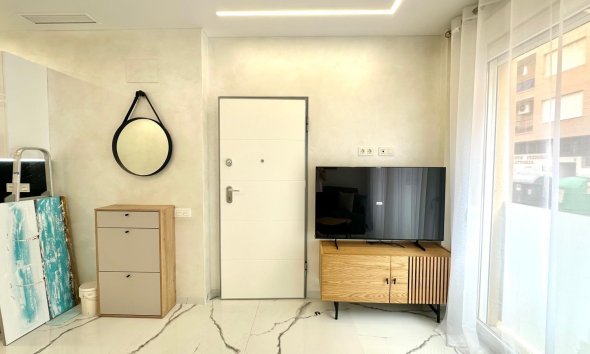 Resale - Apartment - Torrevieja - Playa del Cura
