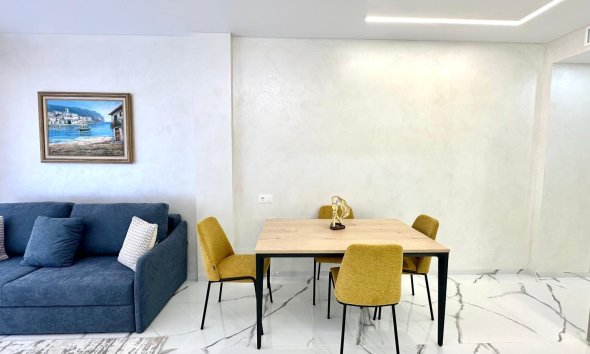 Resale - Apartment - Torrevieja - Playa del Cura