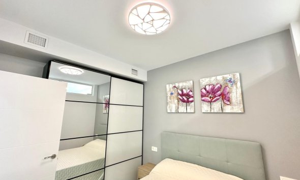 Resale - Apartment - Torrevieja - Playa del Cura