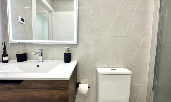 Resale - Apartment - Torrevieja - Playa del Cura