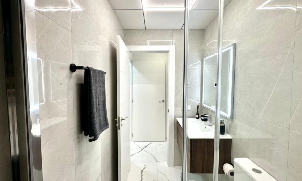 Resale - Apartment - Torrevieja - Playa del Cura