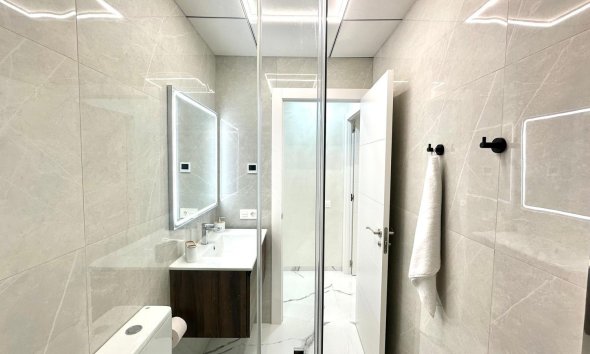 Resale - Apartment - Torrevieja - Playa del Cura