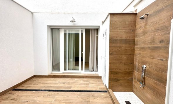 Resale - Apartment - Torrevieja - Playa del Cura