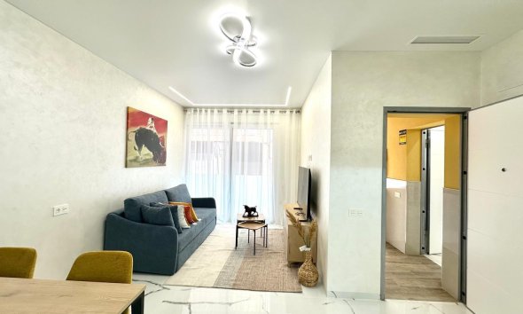 Resale - Apartment - Torrevieja - Playa del Cura