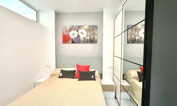 Resale - Apartment - Torrevieja - Playa del Cura