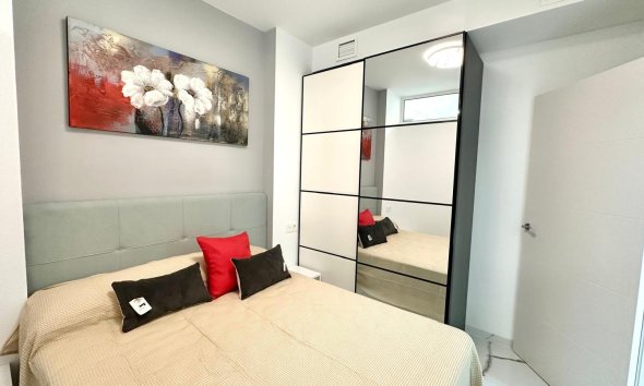 Resale - Apartment - Torrevieja - Playa del Cura