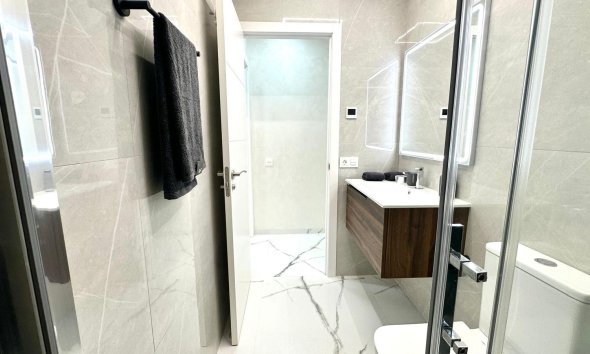 Resale - Apartment - Torrevieja - Playa del Cura