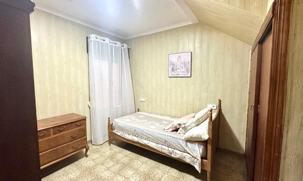 Resale - Villa - Torrevieja - Playa del Cura