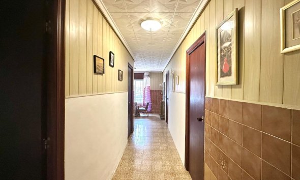 Resale - Villa - Torrevieja - Playa del Cura