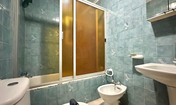 Resale - Villa - Torrevieja - Playa del Cura