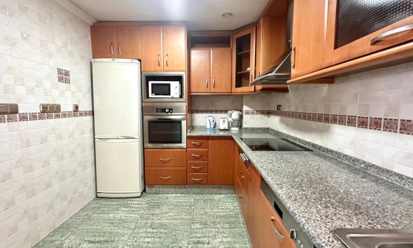 Resale - Apartment / Duplex - Torrevieja