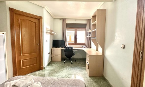 Resale - Apartment / Duplex - Torrevieja