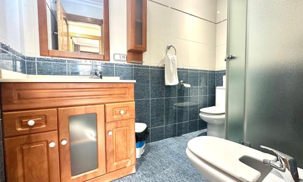 Resale - Apartment / Duplex - Torrevieja