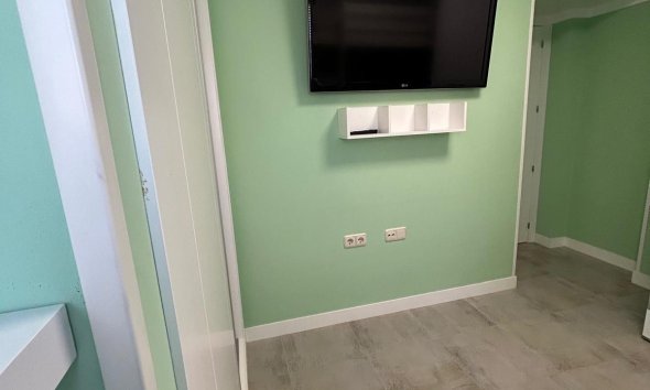 Resale - Apartment - Torrevieja - Playa del Cura