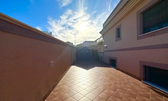 Reventa - Adosado - Torrevieja - La siesta