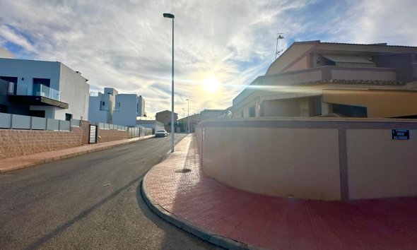Reventa - Adosado - Torrevieja - La siesta