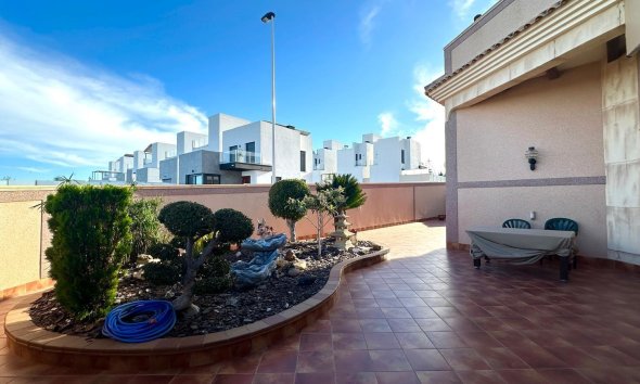 Reventa - Adosado - Torrevieja - La siesta