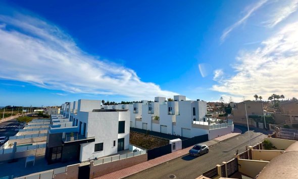 Reventa - Adosado - Torrevieja - La siesta
