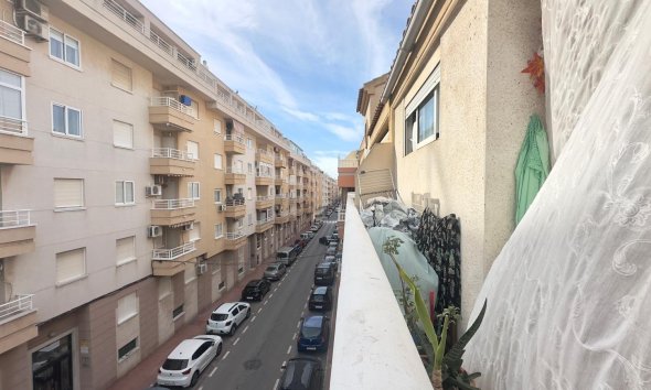 Resale - Apartment - Torrevieja - Estacion de autobuses