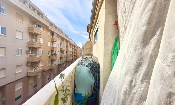 Resale - Apartment - Torrevieja - Estacion de autobuses