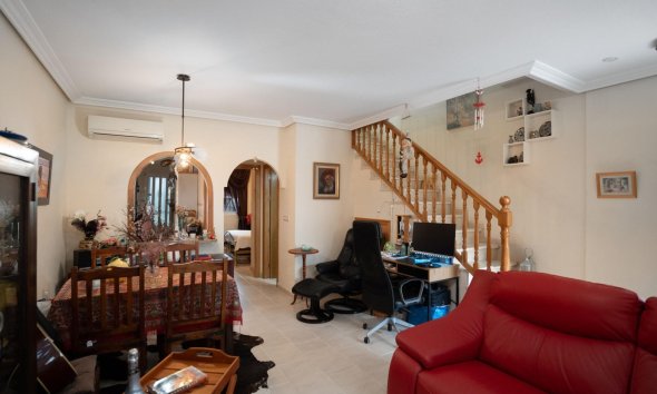 Resale - Terraced house / Townhouse - Orihuela Costa - Los Dolses