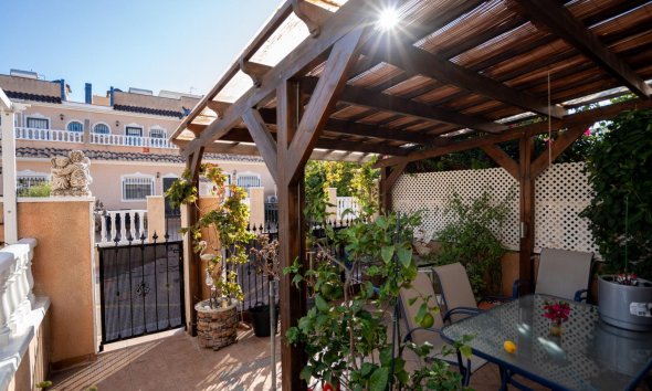 Resale - Terraced house / Townhouse - Orihuela Costa - Los Dolses