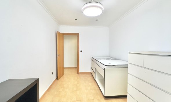 Resale - Apartment - Torrevieja - Centro