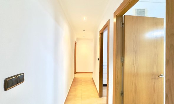 Resale - Apartment - Torrevieja - Centro