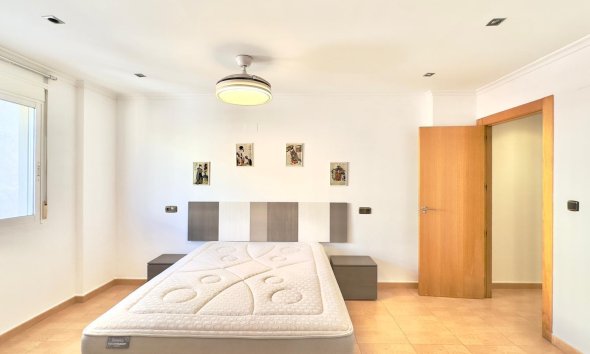 Resale - Apartment - Torrevieja - Centro